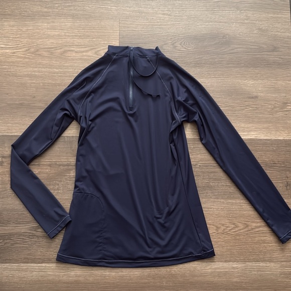 North Point RashGuard - Picture 4 of 10